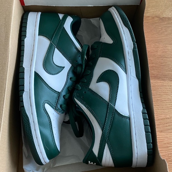 Nike Dunk Low - Picture 1 of 6